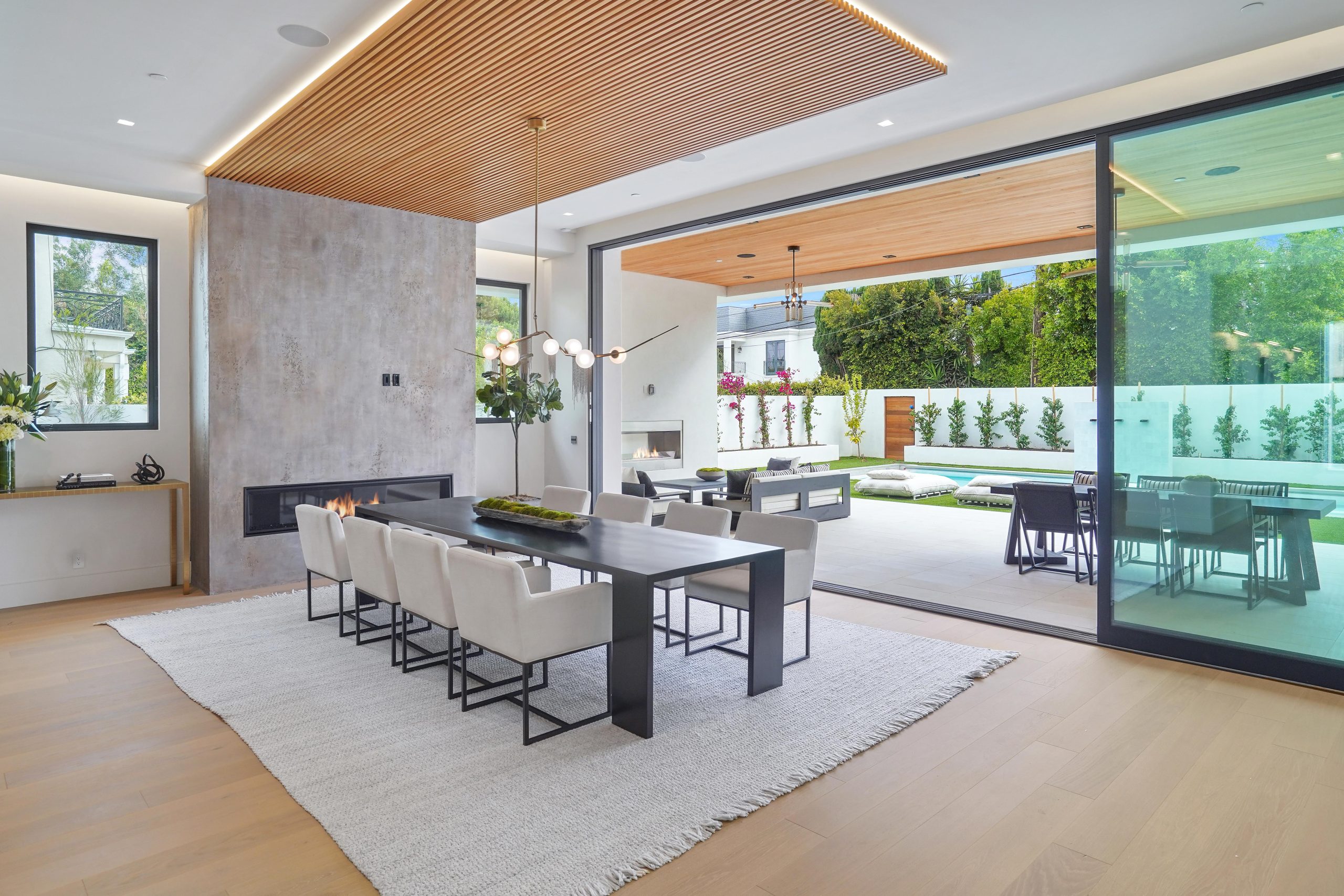 Adjacent dining